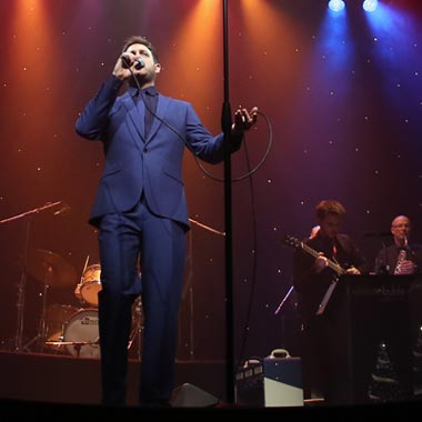 Book The Ultimate Bubl&eacute; Tribute Band
